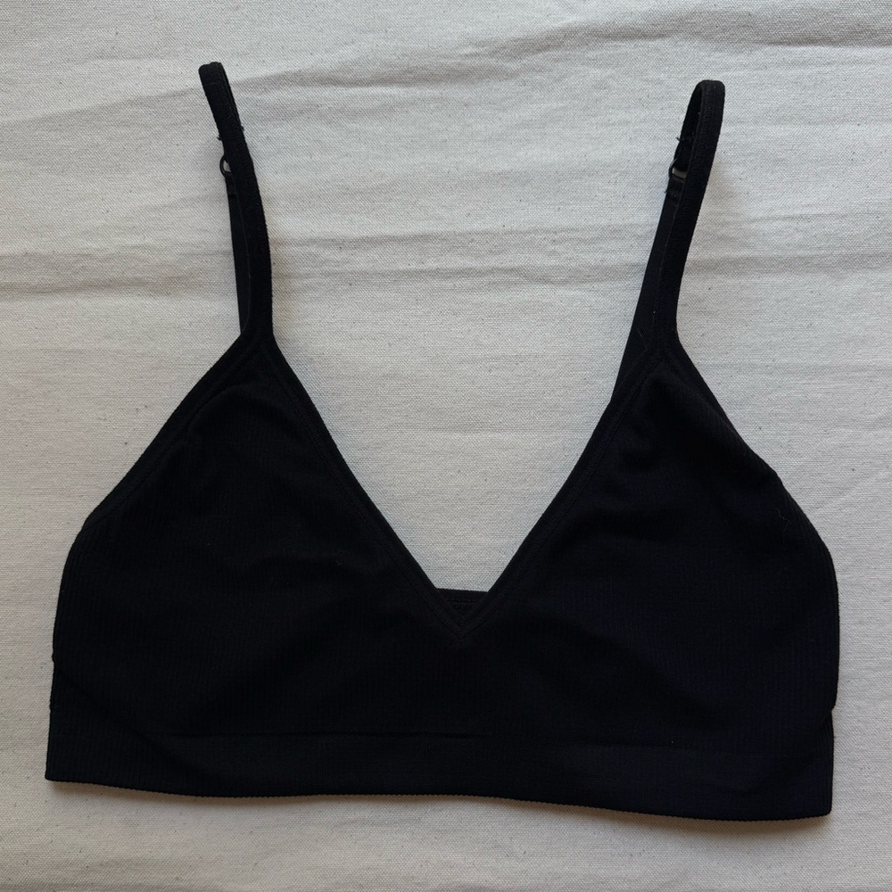 Ribbed Bralette in Black Medium